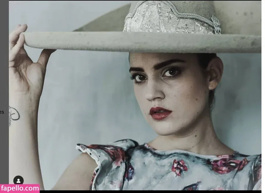 Ophelie Rullier Onlyfans Photo Gallery 