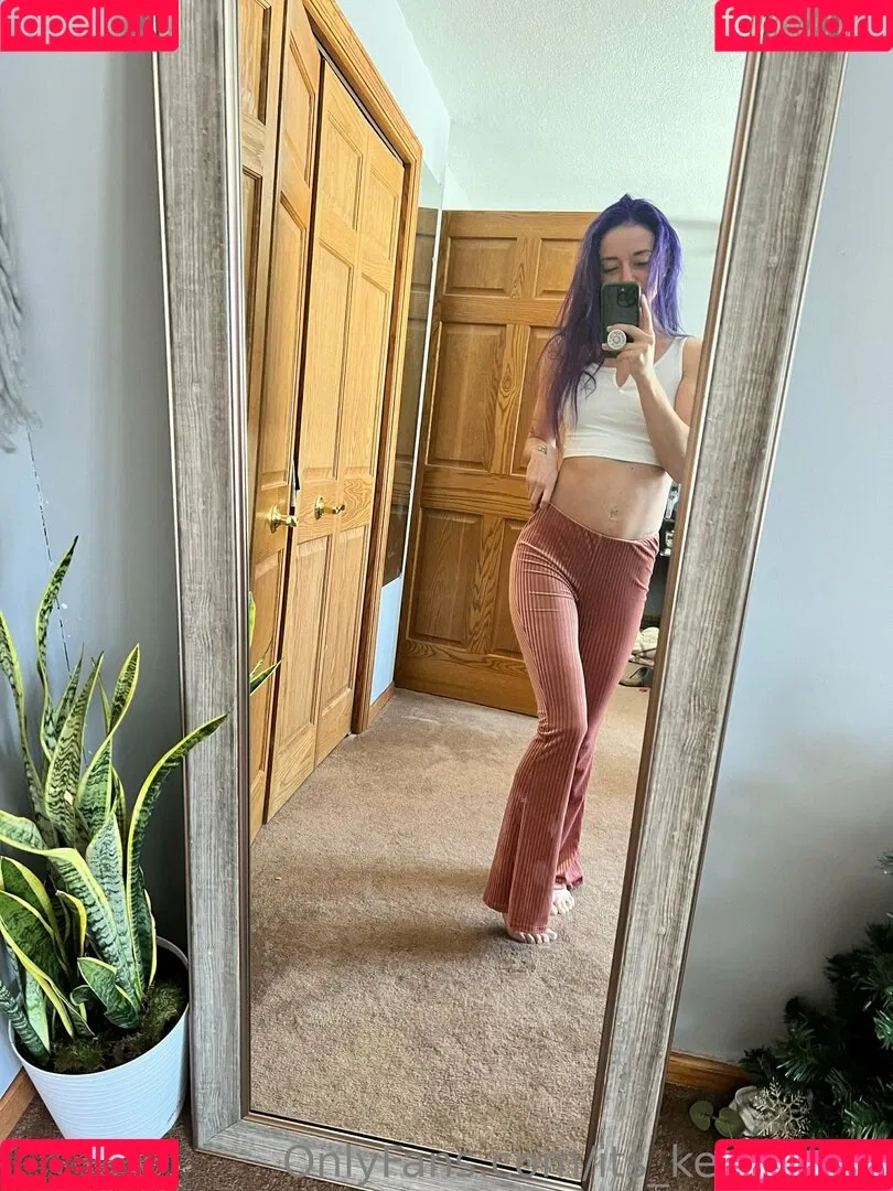 kelseyannefree / kelsharkin Onlyfans Photo Gallery 