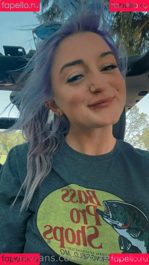 kelseyannefree / kelsharkin Onlyfans Photo Gallery 