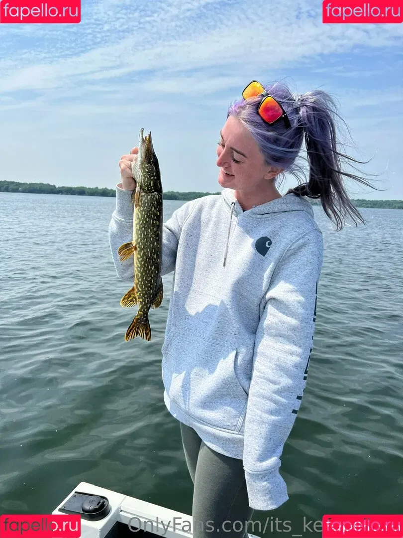 kelseyannefree / kelsharkin Onlyfans Photo Gallery 