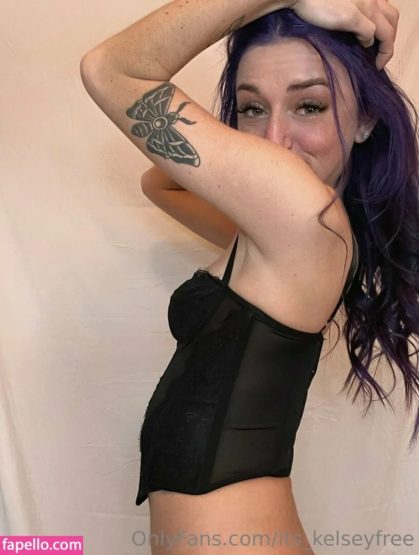 kelseyannefree / kelsharkin Onlyfans Photo Gallery 