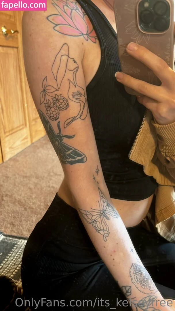 kelseyannefree / kelsharkin Onlyfans Photo Gallery 