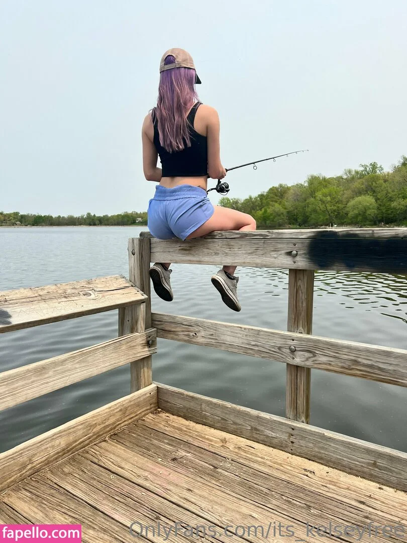 kelseyannefree / kelsharkin Onlyfans Photo Gallery 