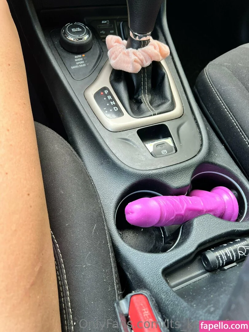 kelseyannefree / kelsharkin Onlyfans Photo Gallery 