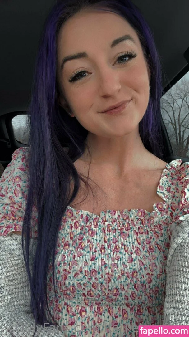 kelseyannefree / kelsharkin Onlyfans Photo Gallery 