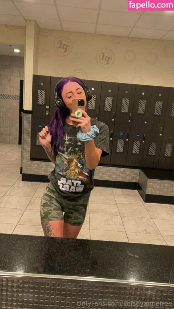 kelseyannefree / kelsharkin Onlyfans Photo Gallery 