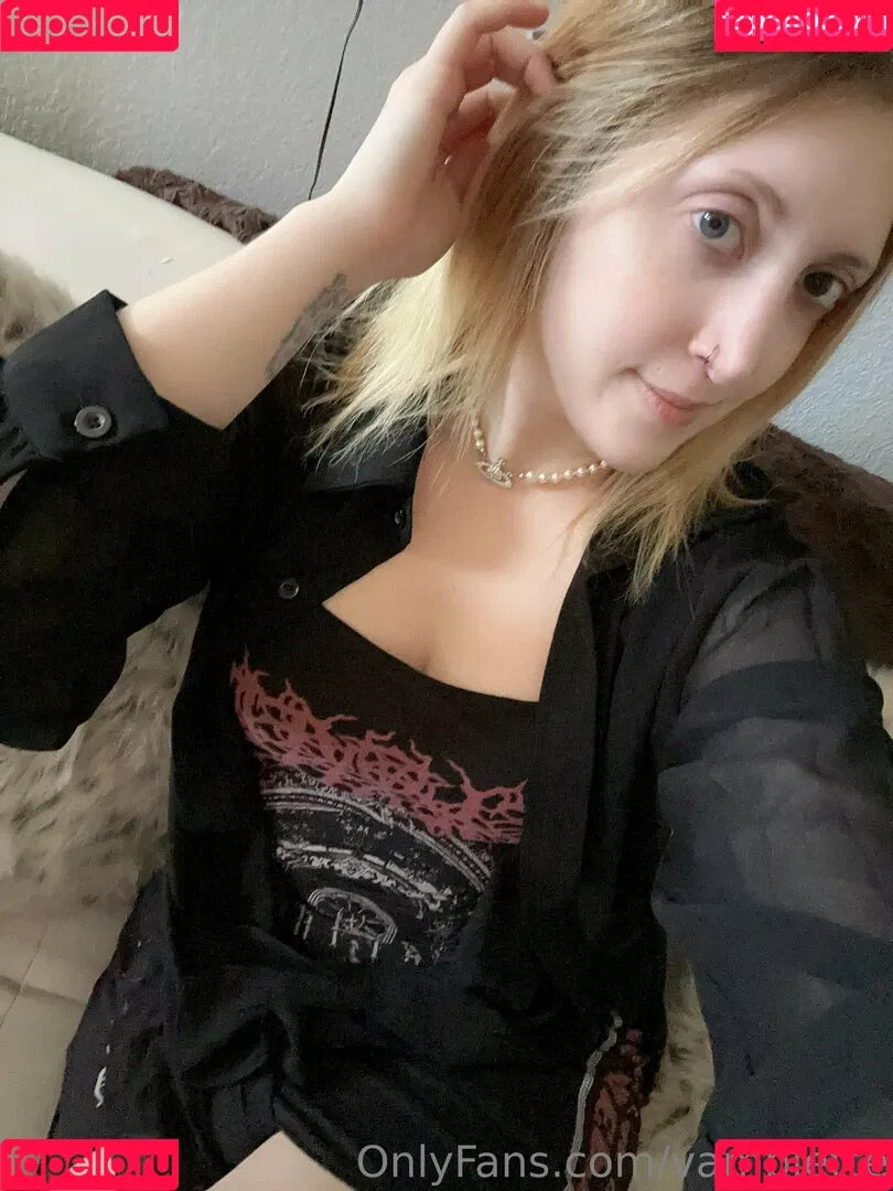 Vamplette / Vamplettes / vampletteslewd Onlyfans Photo Gallery 