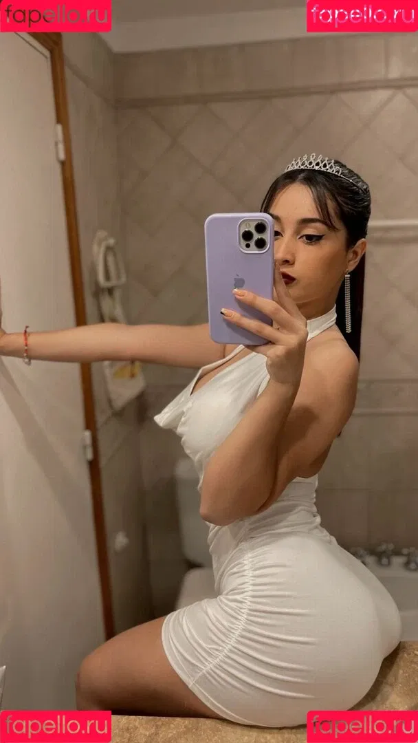 Seleneitor / kathryn_smith Onlyfans Photo Gallery 