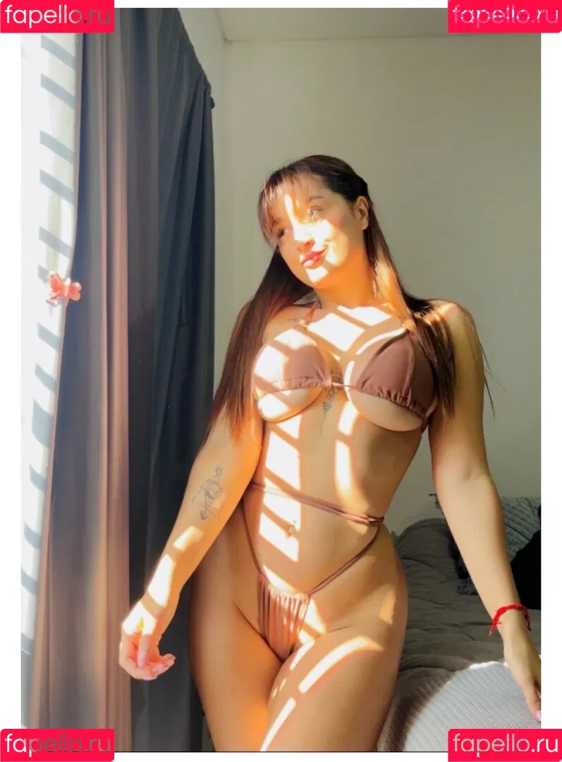 Seleneitor / kathryn_smith Onlyfans Photo Gallery 