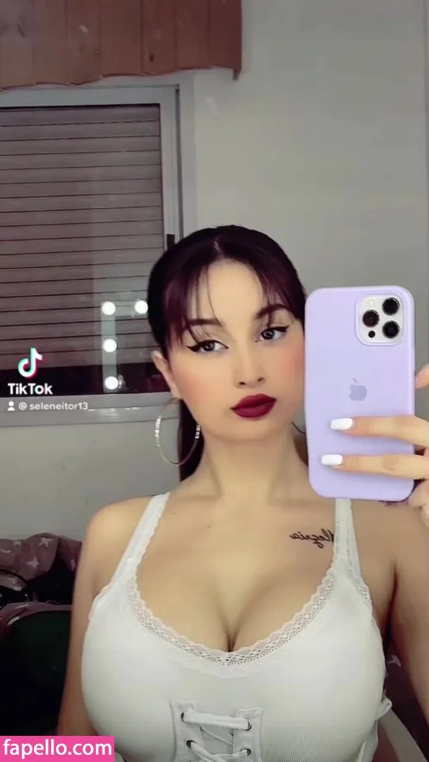 Seleneitor / kathryn_smith Onlyfans Photo Gallery 