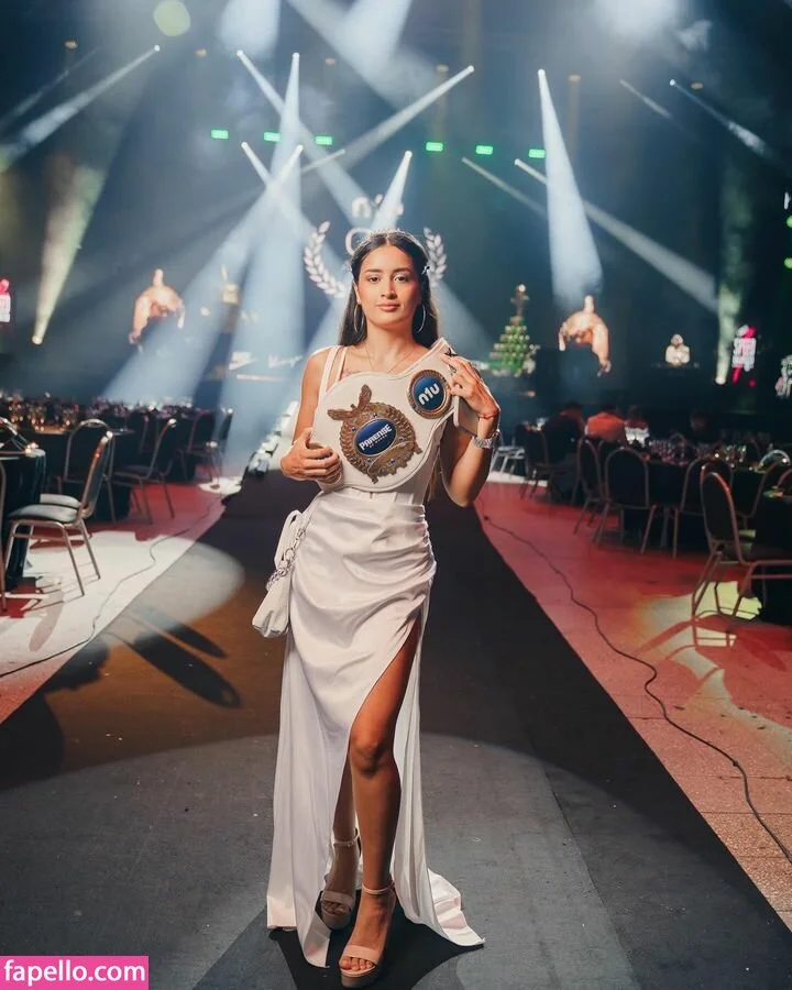 Seleneitor / kathryn_smith Onlyfans Photo Gallery 