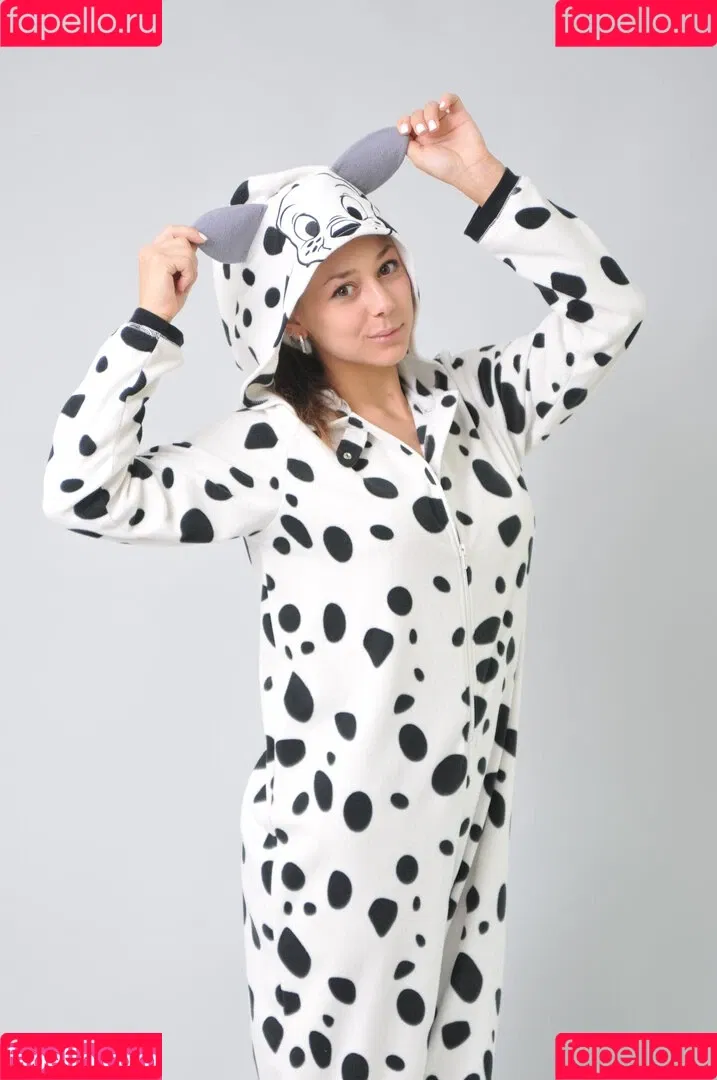 ShowyBeauty / heidi_rom / showbeautyofficial Onlyfans Photo Gallery 