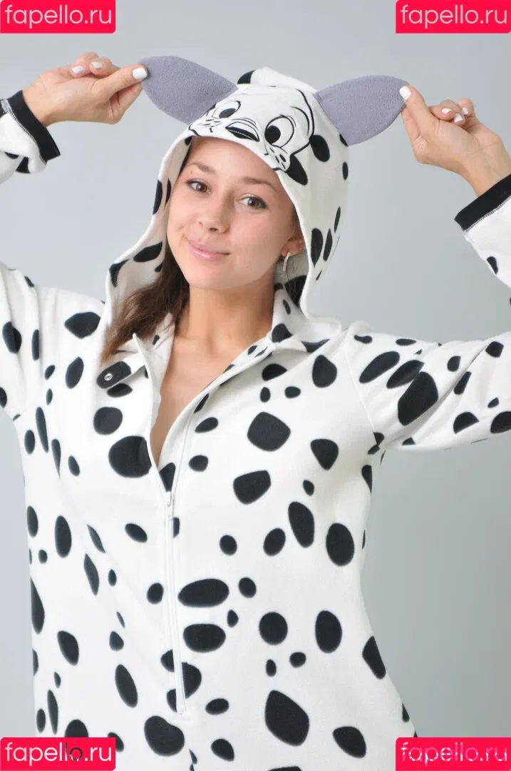 ShowyBeauty / heidi_rom / showbeautyofficial Onlyfans Photo Gallery 