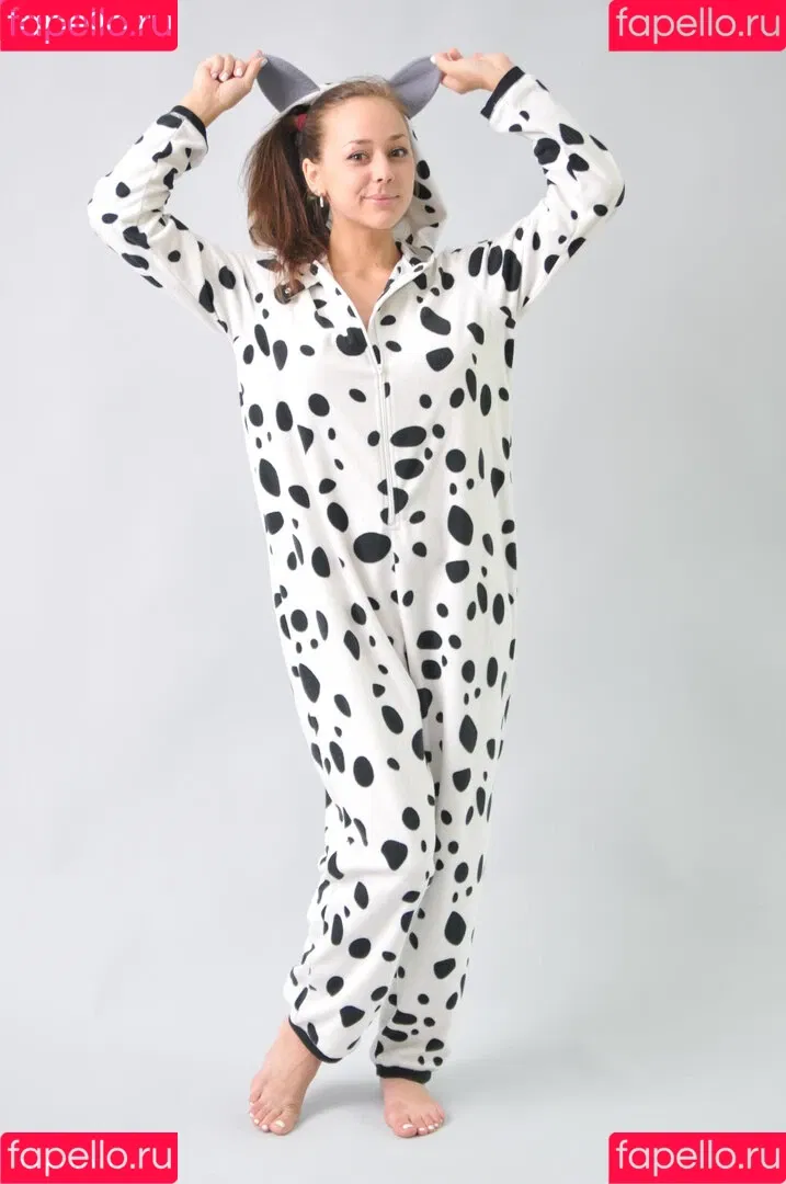 ShowyBeauty / heidi_rom / showbeautyofficial Onlyfans Photo Gallery 