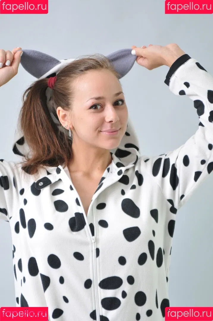 ShowyBeauty / heidi_rom / showbeautyofficial Onlyfans Photo Gallery 