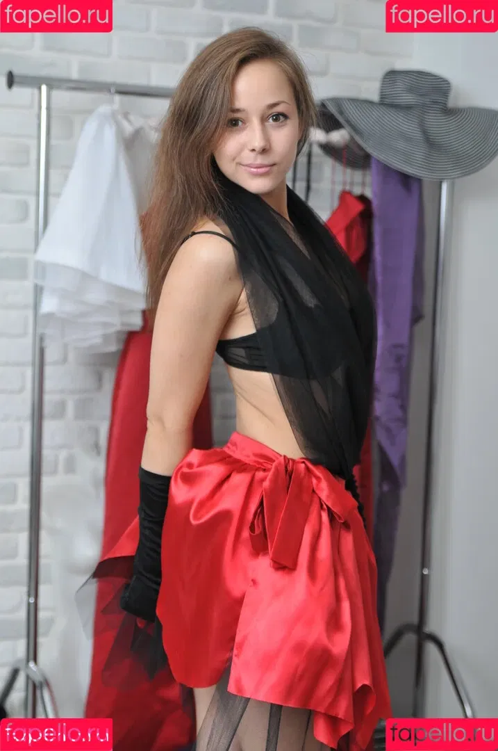 ShowyBeauty / heidi_rom / showbeautyofficial Onlyfans Photo Gallery 