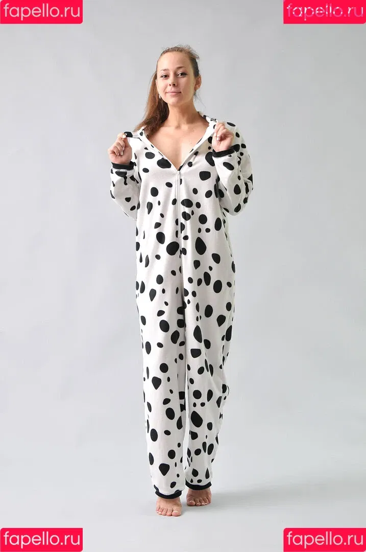 ShowyBeauty / heidi_rom / showbeautyofficial Onlyfans Photo Gallery 