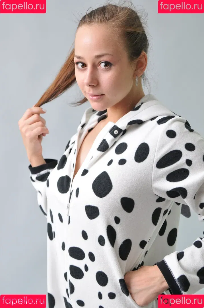 ShowyBeauty / heidi_rom / showbeautyofficial Onlyfans Photo Gallery 