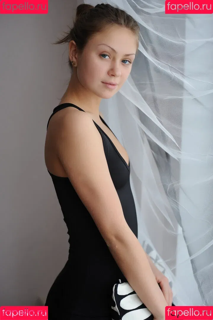 ShowyBeauty / heidi_rom / showbeautyofficial Onlyfans Photo Gallery 