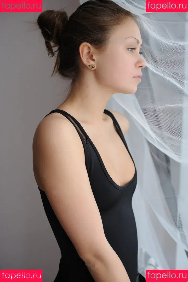 ShowyBeauty / heidi_rom / showbeautyofficial Onlyfans Photo Gallery 