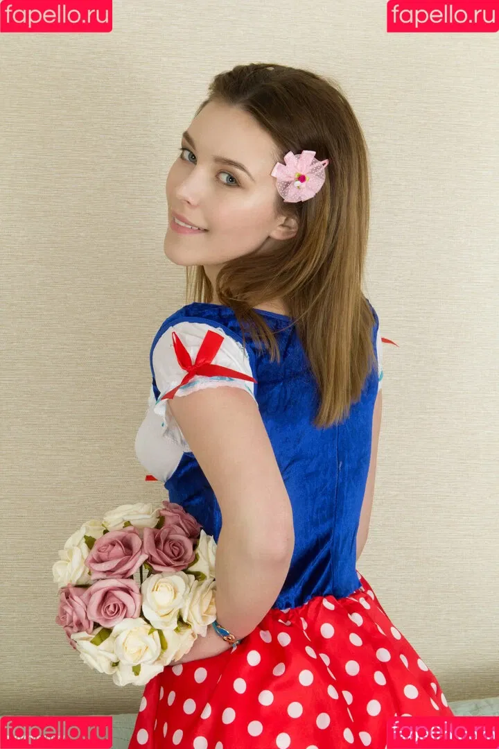 ShowyBeauty / heidi_rom / showbeautyofficial Onlyfans Photo Gallery 