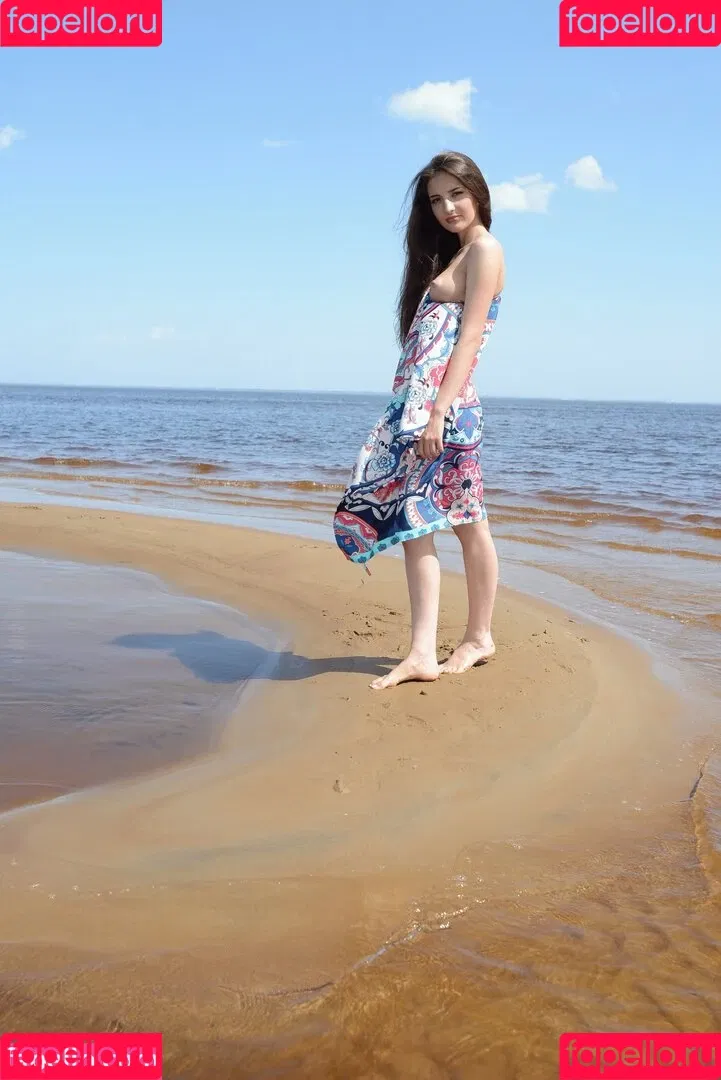 ShowyBeauty / heidi_rom / showbeautyofficial Onlyfans Photo Gallery 