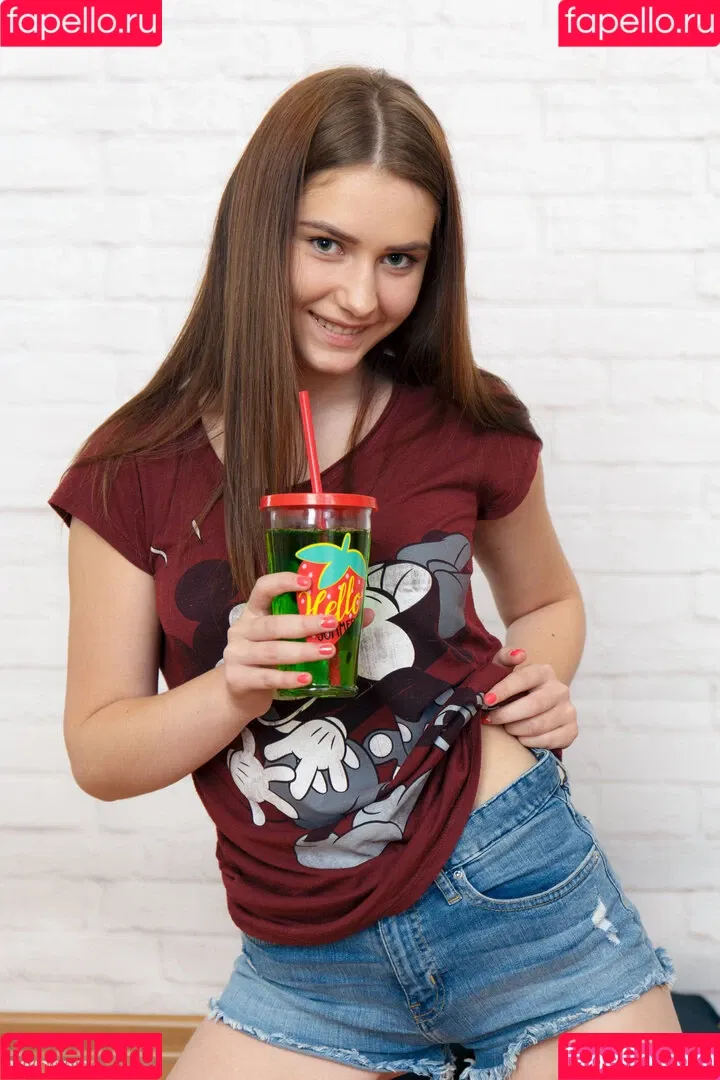 ShowyBeauty / heidi_rom / showbeautyofficial Onlyfans Photo Gallery 