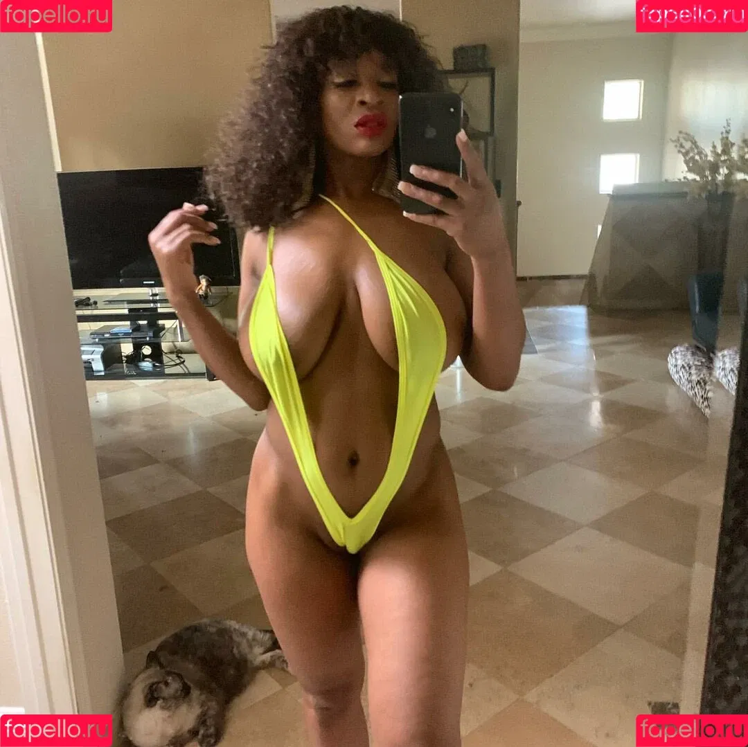 Nyla Storm / nylasloyalfans / nylastorm / nylastormlive Onlyfans Photo Gallery 
