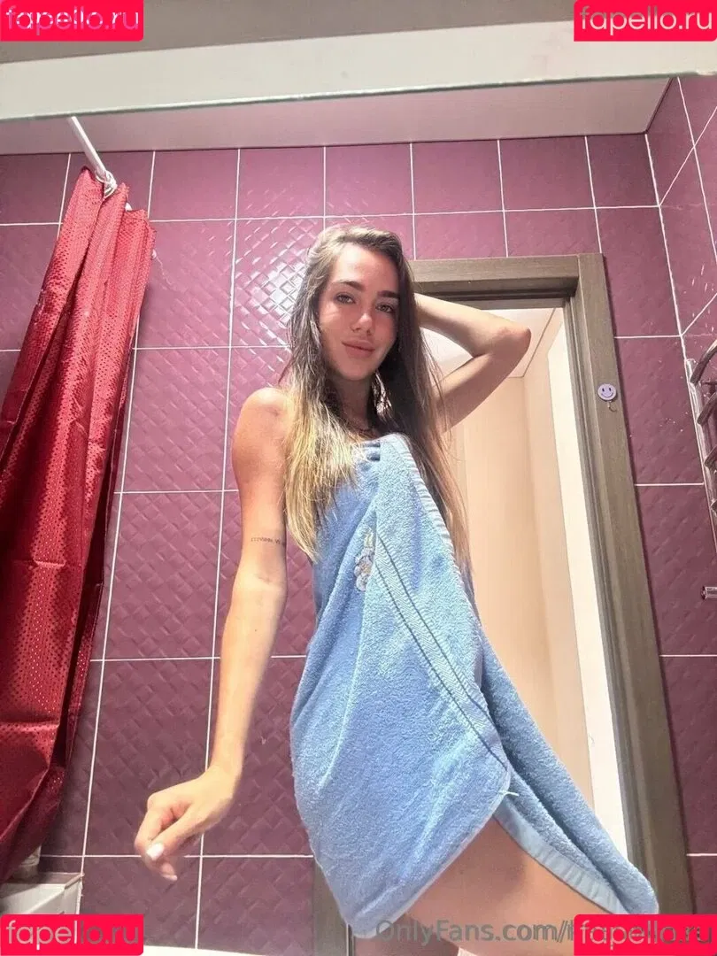 kat_mozze / katamogz Onlyfans Photo Gallery 