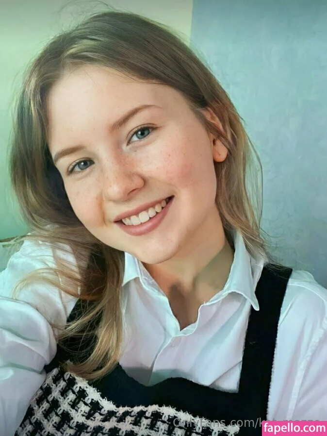 kat_mozze / katamogz Onlyfans Photo Gallery 