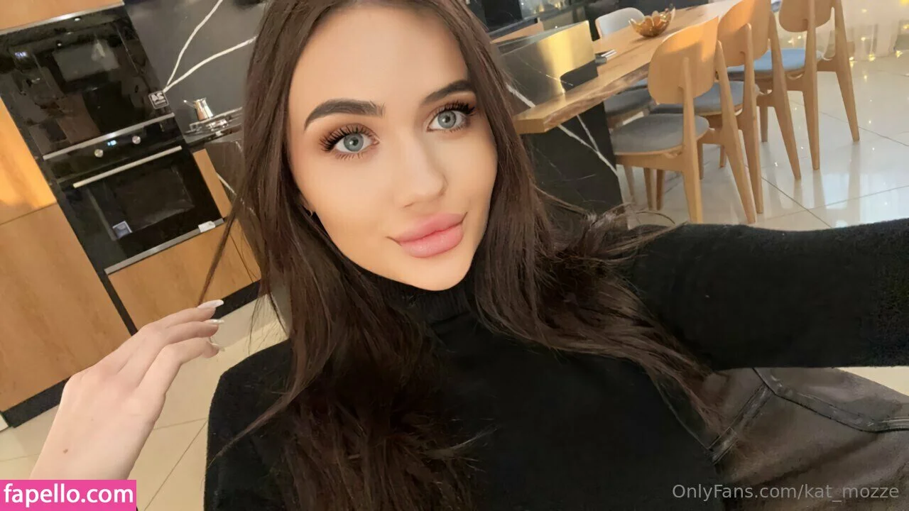 kat_mozze / katamogz Onlyfans Photo Gallery 