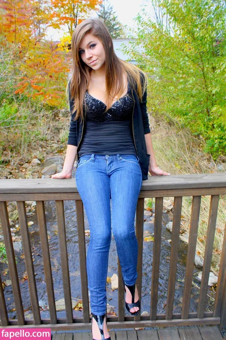 Stephanie Manescu / stephaniemanescu Onlyfans Photo Gallery 