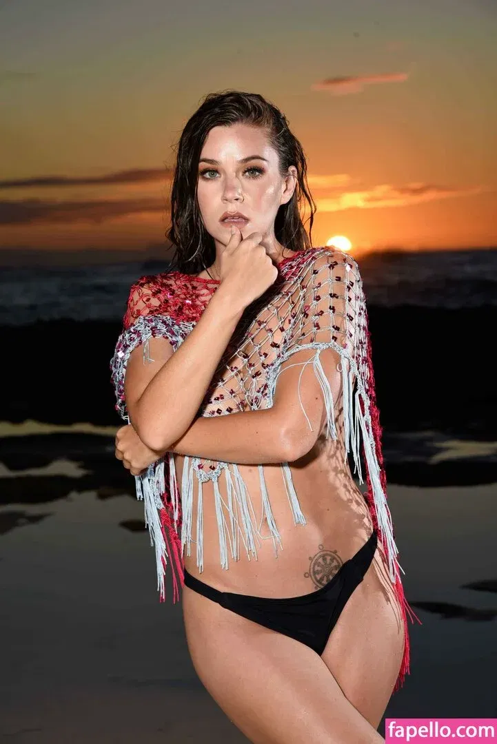 Stephanie Manescu / stephaniemanescu Onlyfans Photo Gallery 