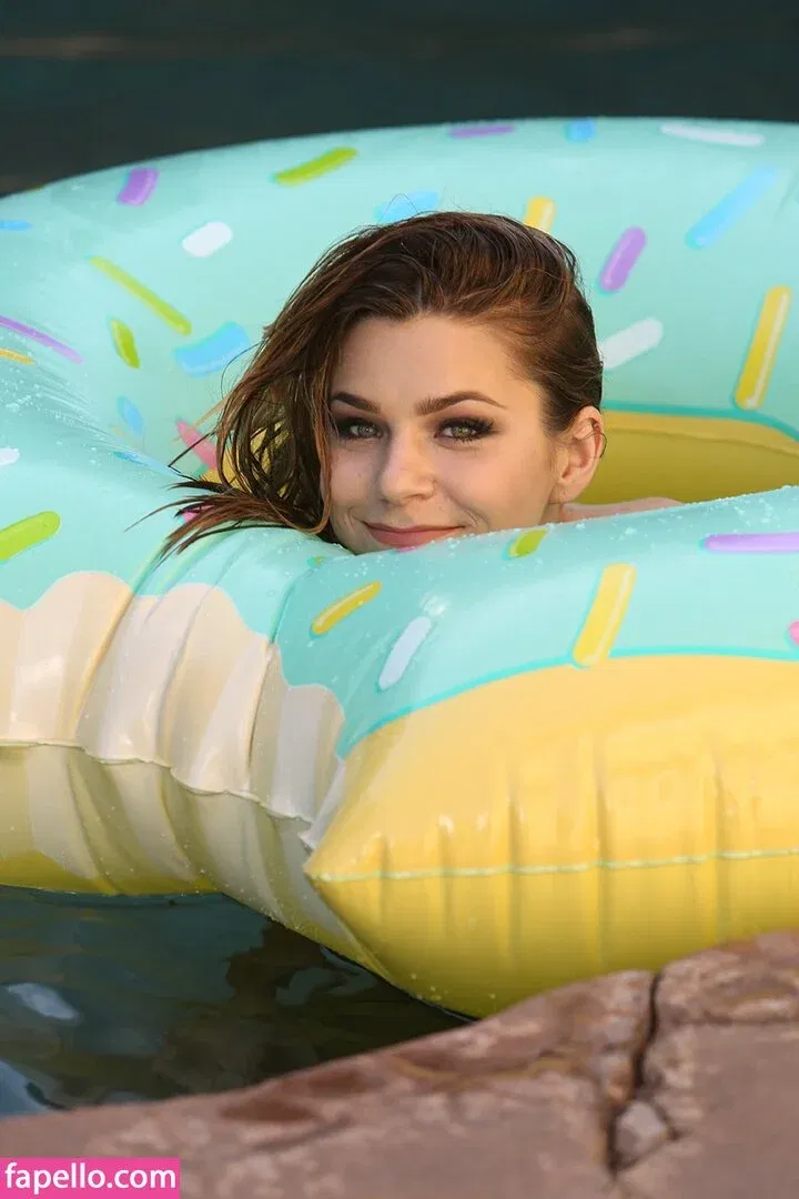 Stephanie Manescu / stephaniemanescu Onlyfans Photo Gallery 