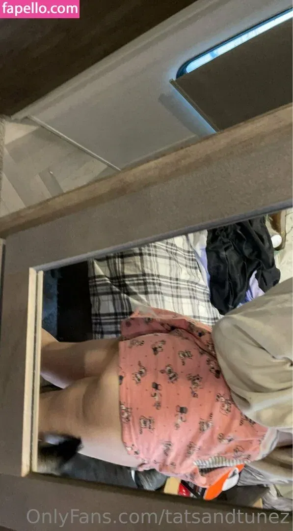 tatsandtunez / tatsntunes Onlyfans Photo Gallery 