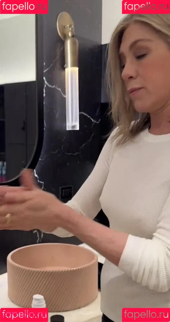 Jennifer Aniston / jenniferaniston Onlyfans Photo Gallery 