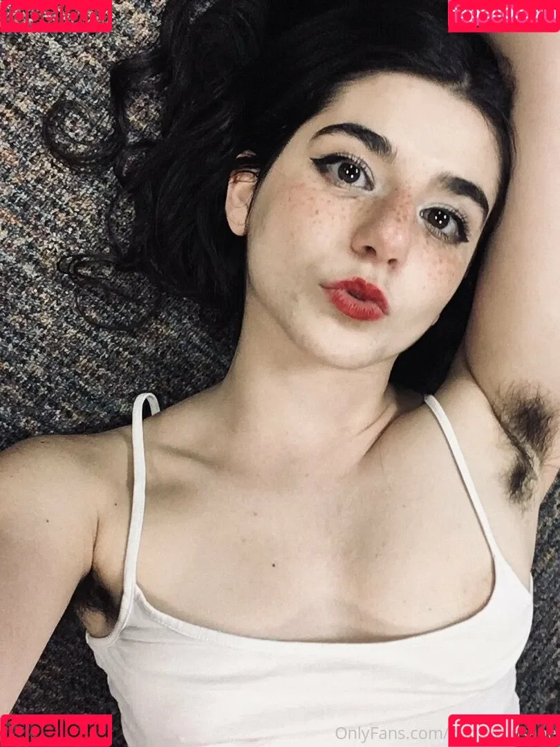 Hairy Women / HairyFairy420 / ig_naturals / pearlygirly06 Onlyfans Photo Gallery 