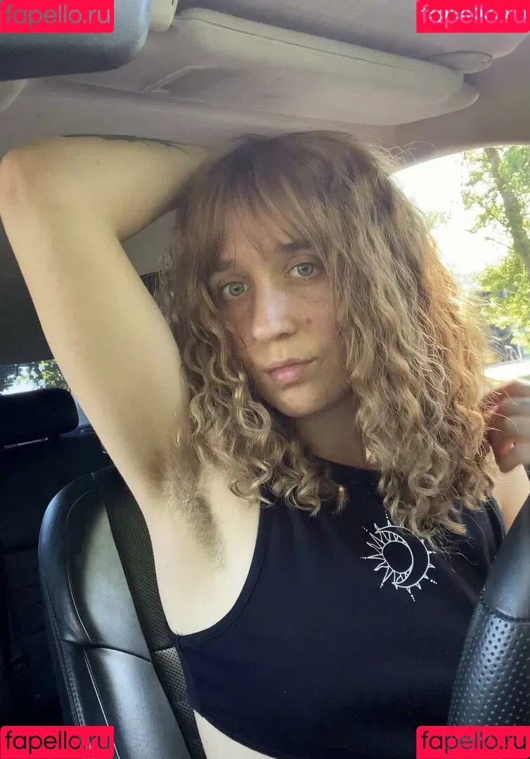 Hairy Women / HairyFairy420 / ig_naturals / pearlygirly06 Onlyfans Photo Gallery 