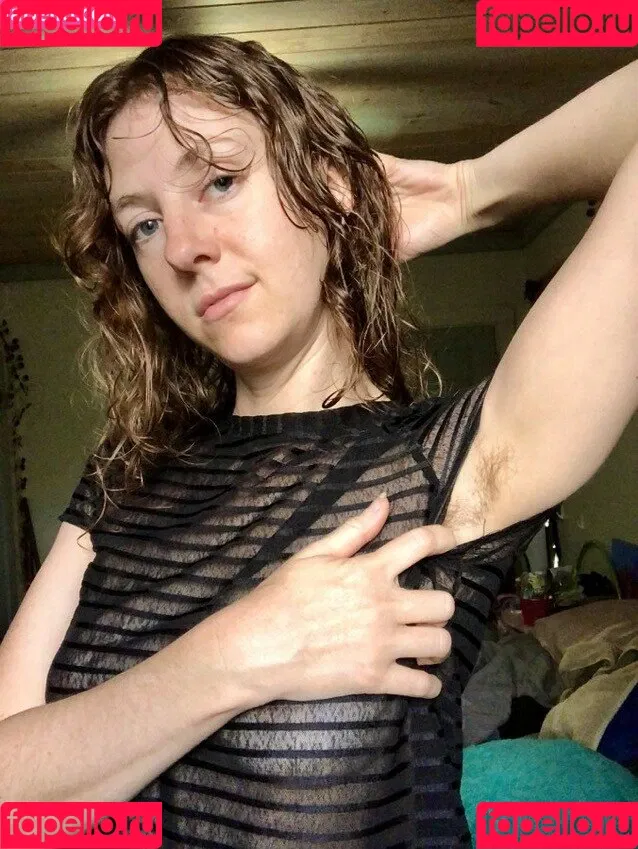 Hairy Women / HairyFairy420 / ig_naturals / pearlygirly06 Onlyfans Photo Gallery 