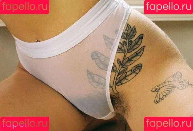 Hairy Women / HairyFairy420 / ig_naturals / pearlygirly06 Onlyfans Photo Gallery 