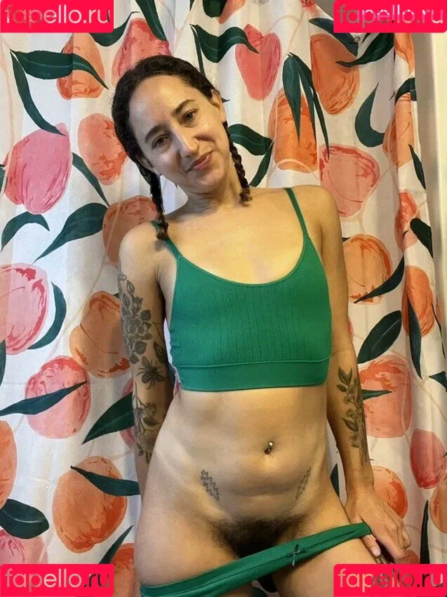 Hairy Women / HairyFairy420 / ig_naturals / pearlygirly06 Onlyfans Photo Gallery 