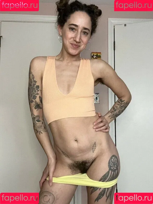 Hairy Women / HairyFairy420 / ig_naturals / pearlygirly06 Onlyfans Photo Gallery 