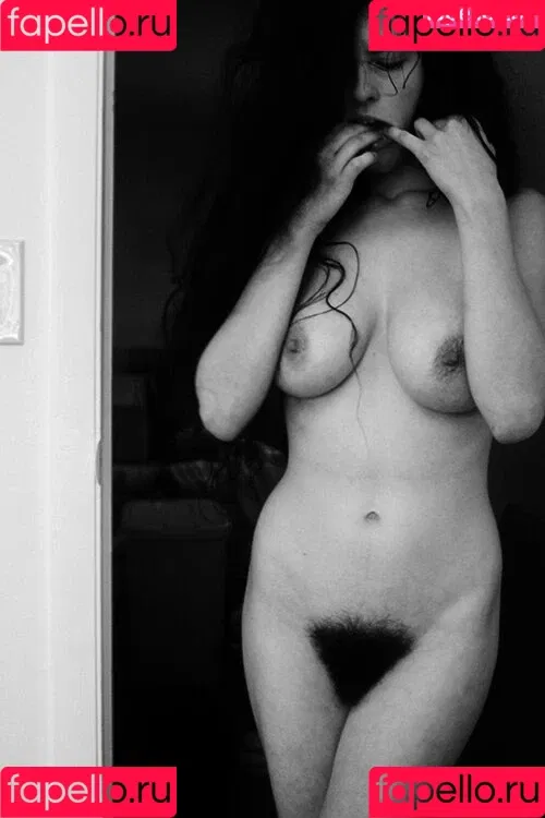 Hairy Women / HairyFairy420 / ig_naturals / pearlygirly06 Onlyfans Photo Gallery 