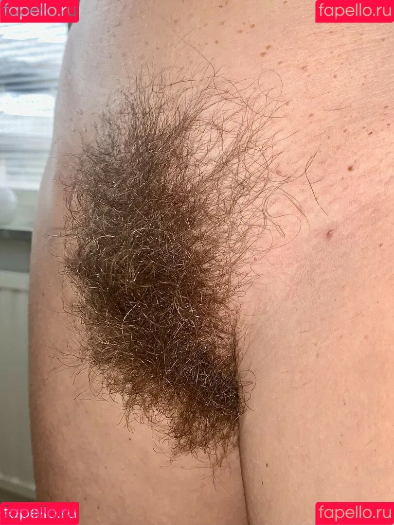 Hairy Women / HairyFairy420 / ig_naturals / pearlygirly06 Onlyfans Photo Gallery 