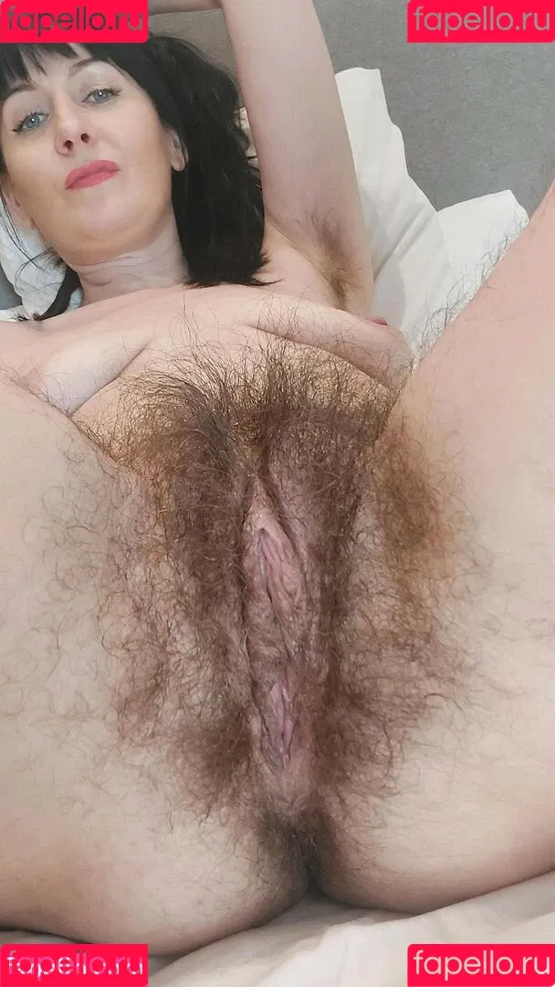 Hairy Women / HairyFairy420 / ig_naturals / pearlygirly06 Onlyfans Photo Gallery 
