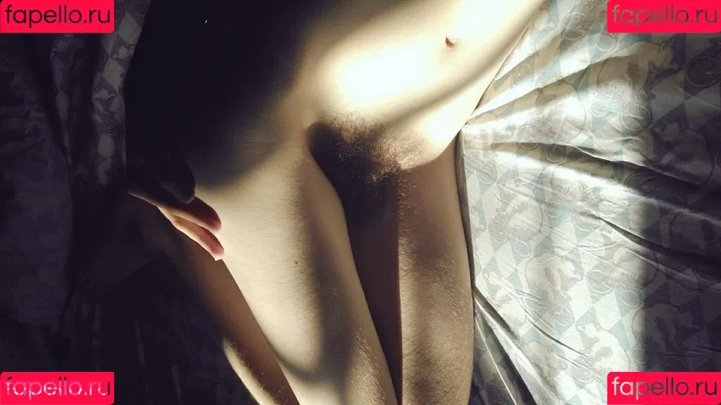 Hairy Women / HairyFairy420 / ig_naturals / pearlygirly06 Onlyfans Photo Gallery 