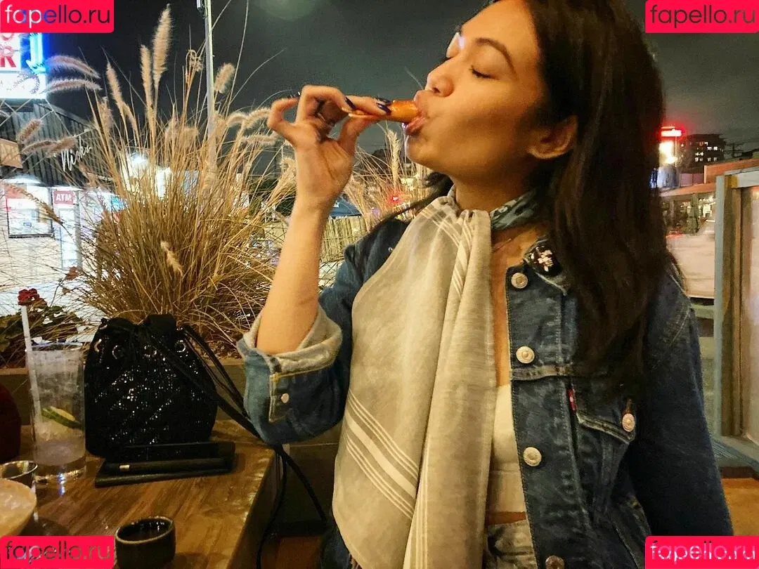 Reyna Morena / enlightenedbimbo / morenareyna Onlyfans Photo Gallery 