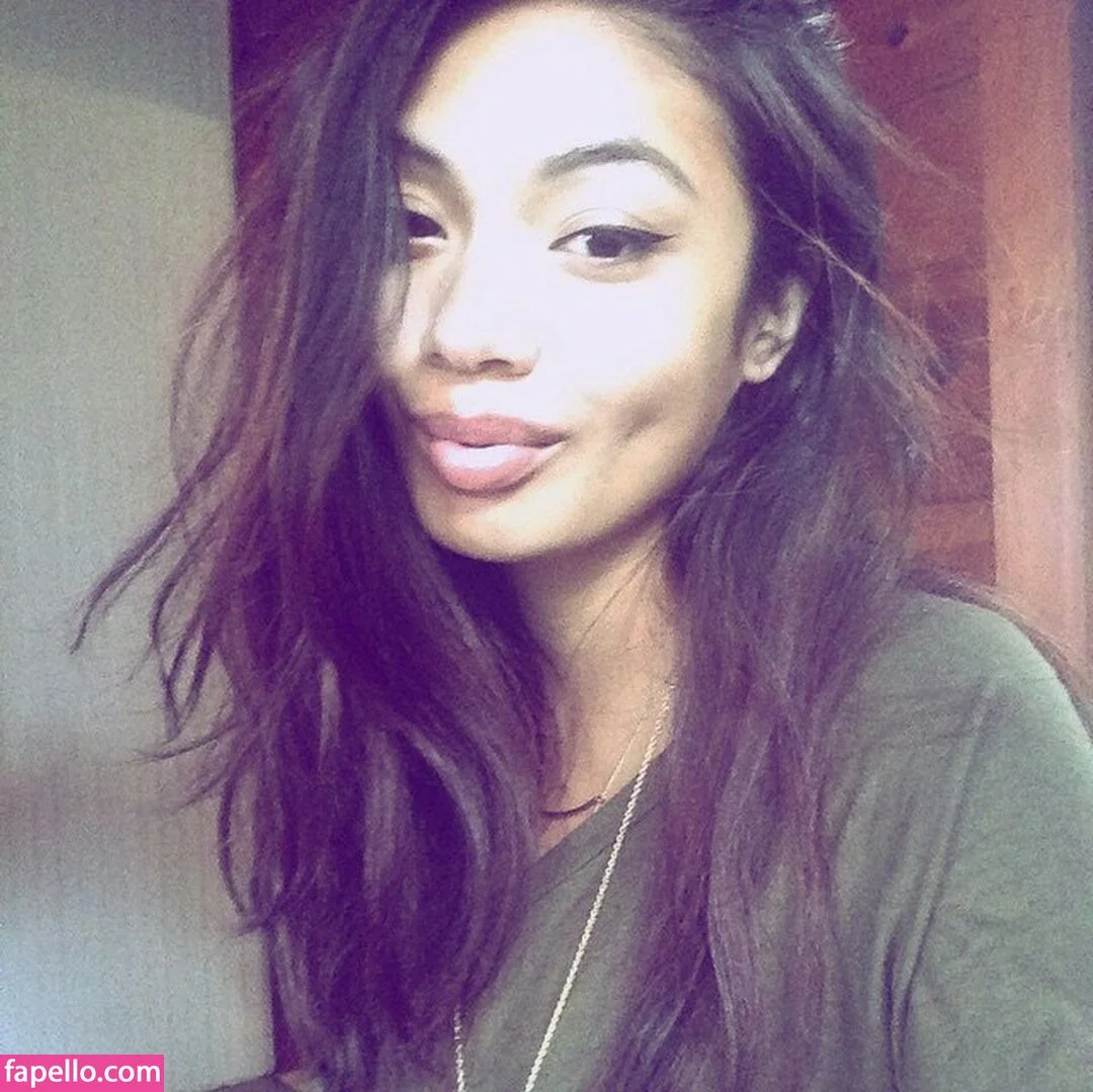 Reyna Morena / enlightenedbimbo / morenareyna Onlyfans Photo Gallery 