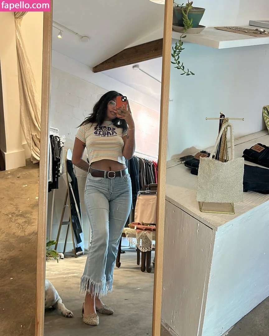 Reyna Morena / enlightenedbimbo / morenareyna Onlyfans Photo Gallery 