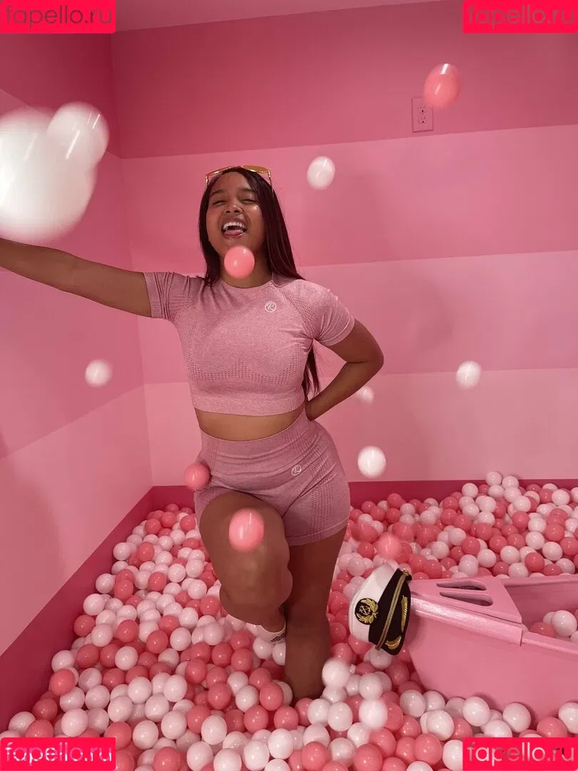 Regina_Unite / reginaunite_fit Onlyfans Photo Gallery 